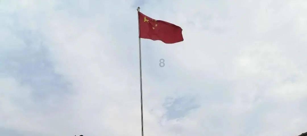 夏季纽扣裙